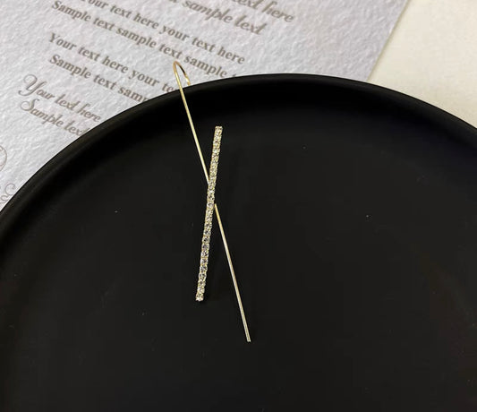 Cross Ear Crawler Hook