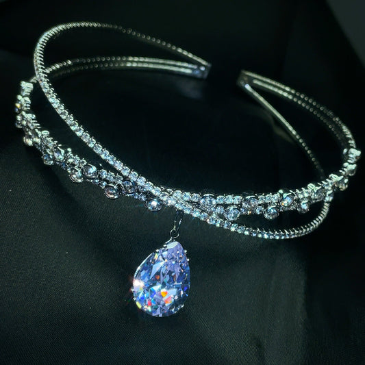 Queen Rikka - the Teardrop Choker