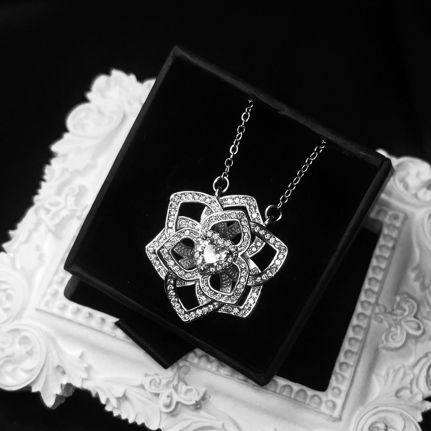 Hollow Rose Necklace